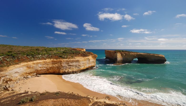 A gem in Australia's <a href="index.php?page=&url=http%3A%2F%2Fparkweb.vic.gov.au%2Fexplore%2Fparks%2Fport-campbell-national-park" target="_blank" target="_blank">Port Campbell National Park</a>, London Bridge is an offshore rock formation that partially collapsed in 1990 and became a bridge without a connection.