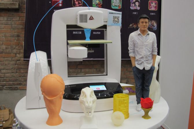 3D printing is popular in China. Earlier this year, a private company in east China recently used a giant printer set to print out ten full-sized houses within just one day.