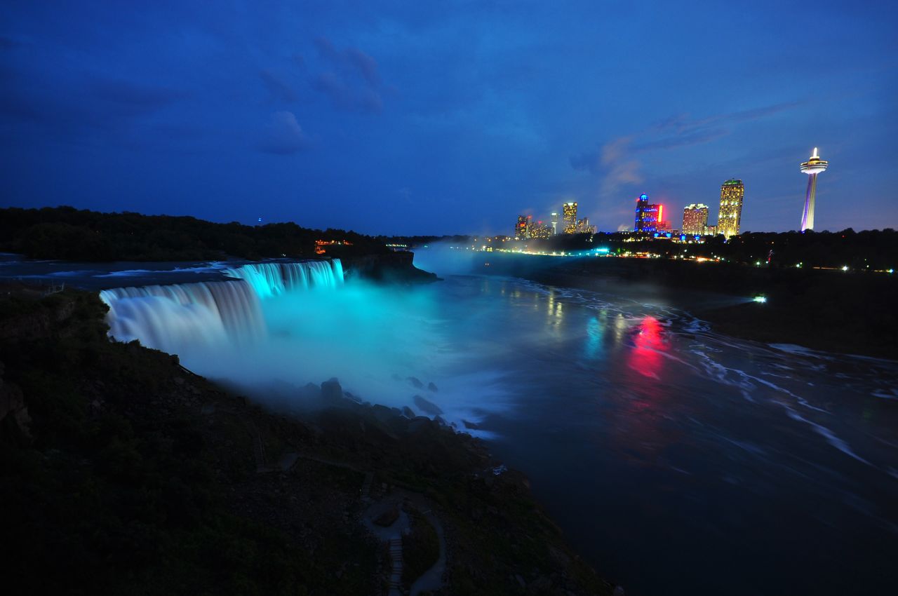 For the 2010 Vancouver Winter Games, Muse users controlled a light show over Niagara Falls, similar to the one pictured in this 2013 display.