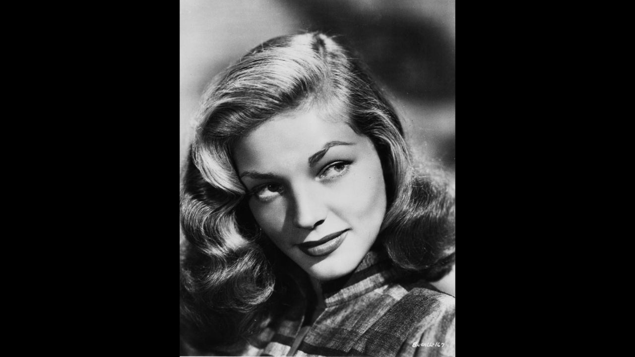 La atriz estadounidense Lauren Bacall, quien fue esposa de Humphrey Bogart, murió el º12 de agosto a los 89 años.