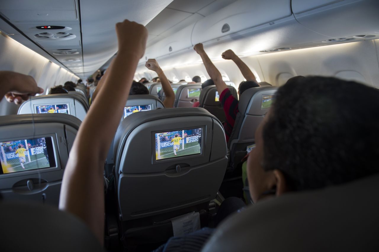 Brazilian football fans watched their team play live on Azul during the FIFA 2014 World Cup. It's one of the airlines that TripAdvisor users score best for in-flight entertainment. 
