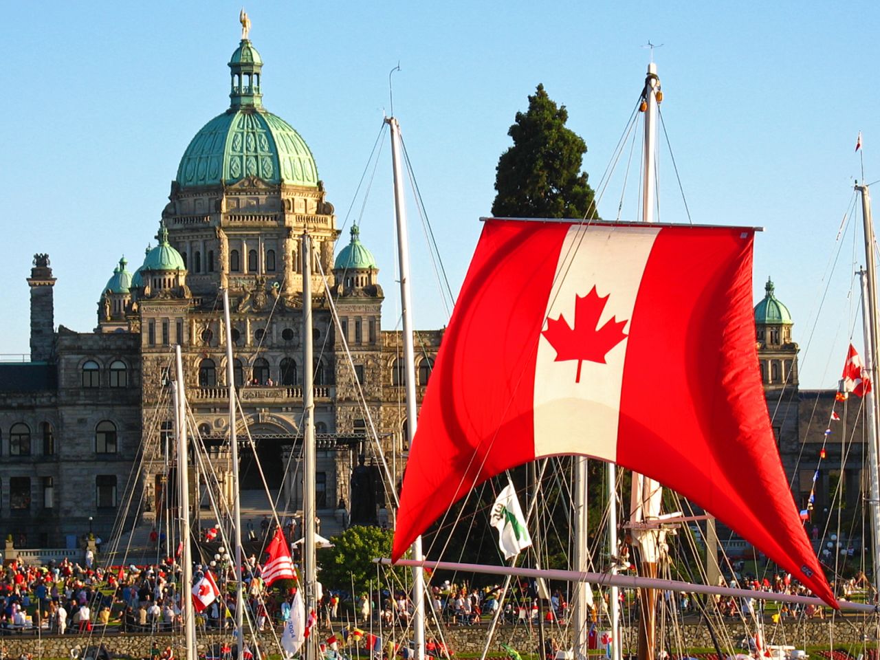 A friendly Canadian city? No chance. Just kidding, Victoria. What's more surprising is that the entire Conde Nast Traveler friendly cities list doesn't consist of Canuck destinations.