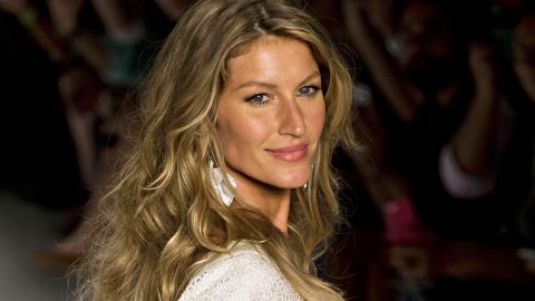 Gisele Bündchen says her comments about young models using social media were "misunderstood."