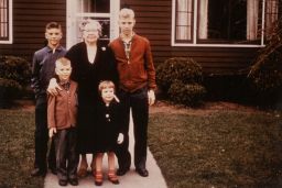 Sandy Halperin's paternal grandmother Bessie, center, also had Alzheimer's disease.