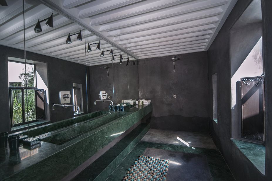 <strong>Riad Jaaneman (Marrakech):</strong> In Marrakech, Riad Jaaneman juxtaposes Italian contemporary style with art deco furnishing. The Partenope suite has a bathroom of emerald marble from South America and ebony Moroccan tadelakt.