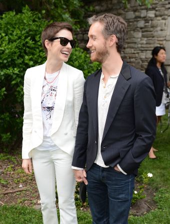 When Anne Hathaway wanted to create a low-key wedding, she made like Natalie Portman and headed for Big Sur in California. The Oscar winner didn't fully escape all eyes as she wed Adam Shulman in September 2012 -- <a href="index.php?page=&url=http%3A%2F%2Fmarquee.blogs.cnn.com%2F2012%2F10%2F01%2Fweekend-weddings-for-anne-hathaway-stanley-tucci-and-jared-followill%2F%3Firef%3Dallsearch" target="_blank">paparazzi caught the bride in her custom Valentino dress</a> -- but at least the walkup to her private affair wasn't publicized. 