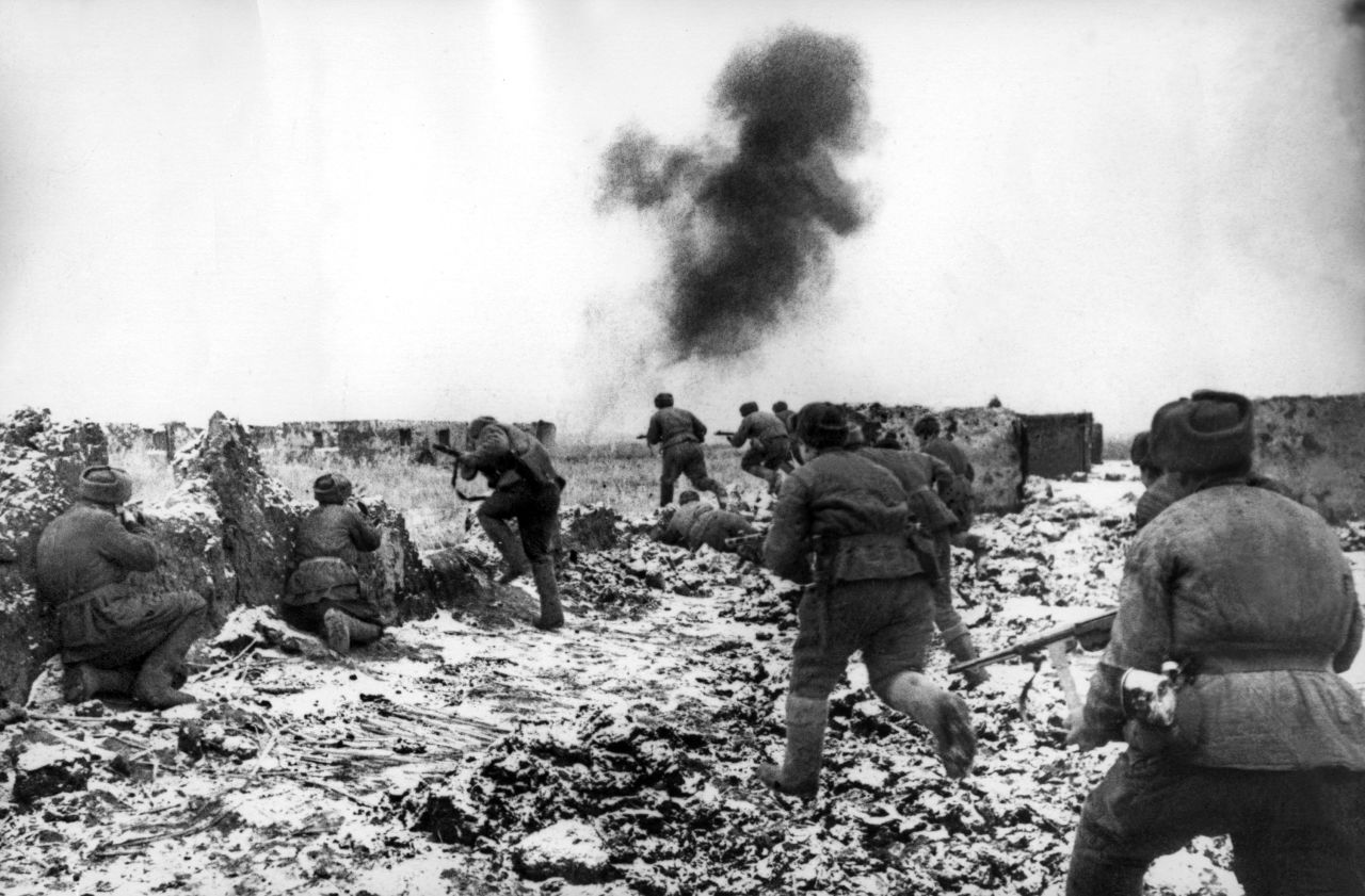 Soviet soldiers advance against the German army during the Battle of Stalingrad. The battle for the city on the Volga River (present-day Volgograd) was a major defeat for Germany and a turning point in the war. The battle lasted more than five months, ending in February 1943, at the cost of at least 160,000 German soldiers killed or captured. However, even conservative estimates of Russian casualties are much higher.