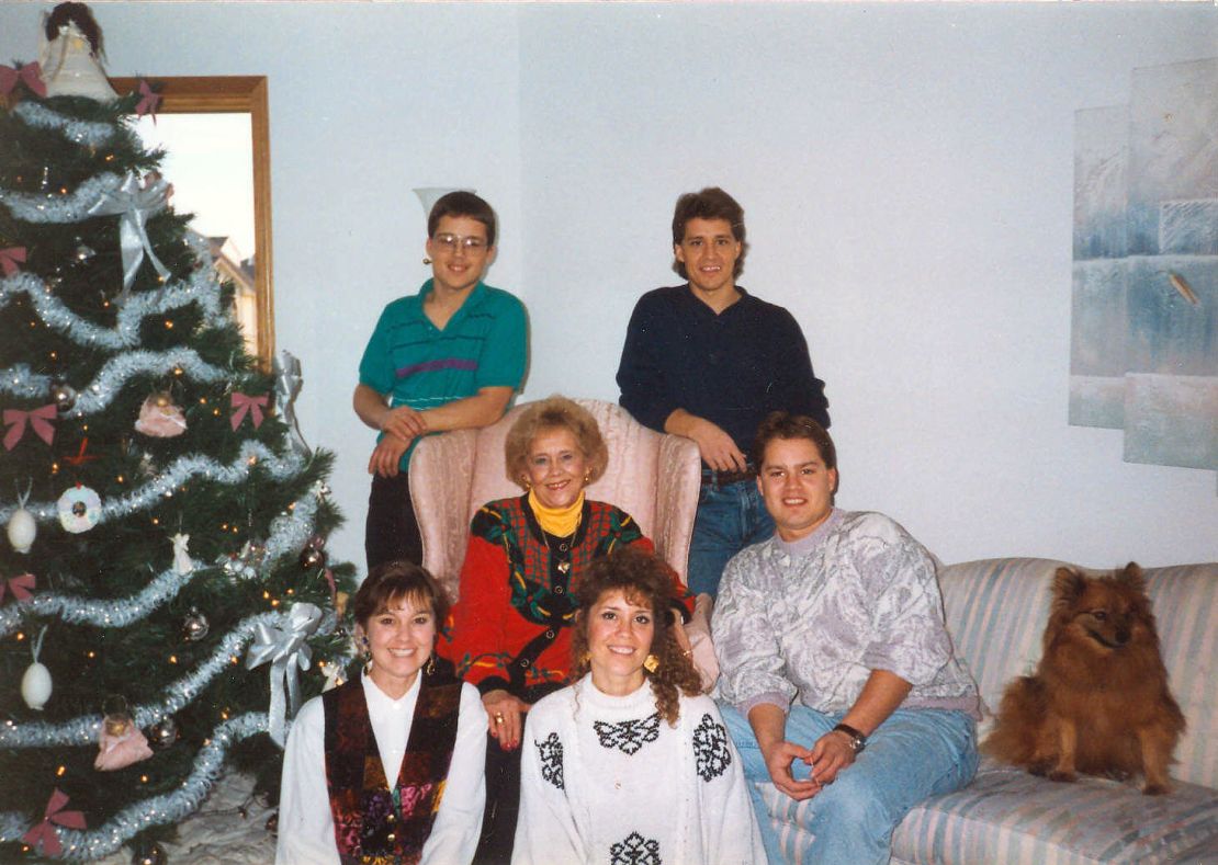 Shirley Mae Almer (center) with her children. Jeff Almer (dark blue shirt) became a food safety advocate.