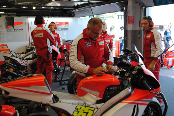 Ducati had a mixed weekend at the British MotoGP, with Italian Andrea Dovizioso missing a podium place by under a second, while home favorite Cal Crutchlow could only manage a disappointing 12th place. 