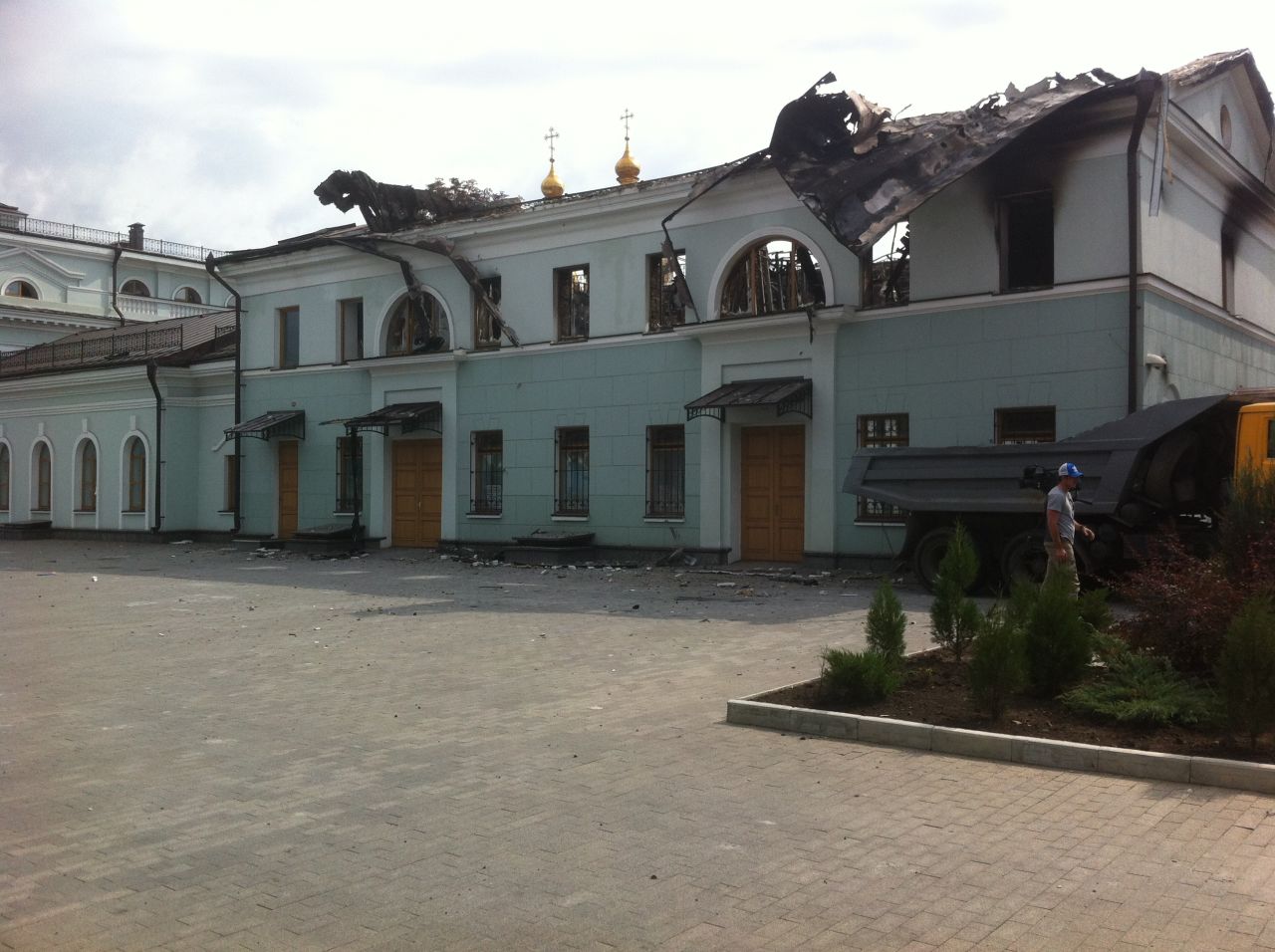 An abandoned school, which was the headquarters in Ilovaisk for the National Guard detachment. Every window in the  four-storey school has been shattered.