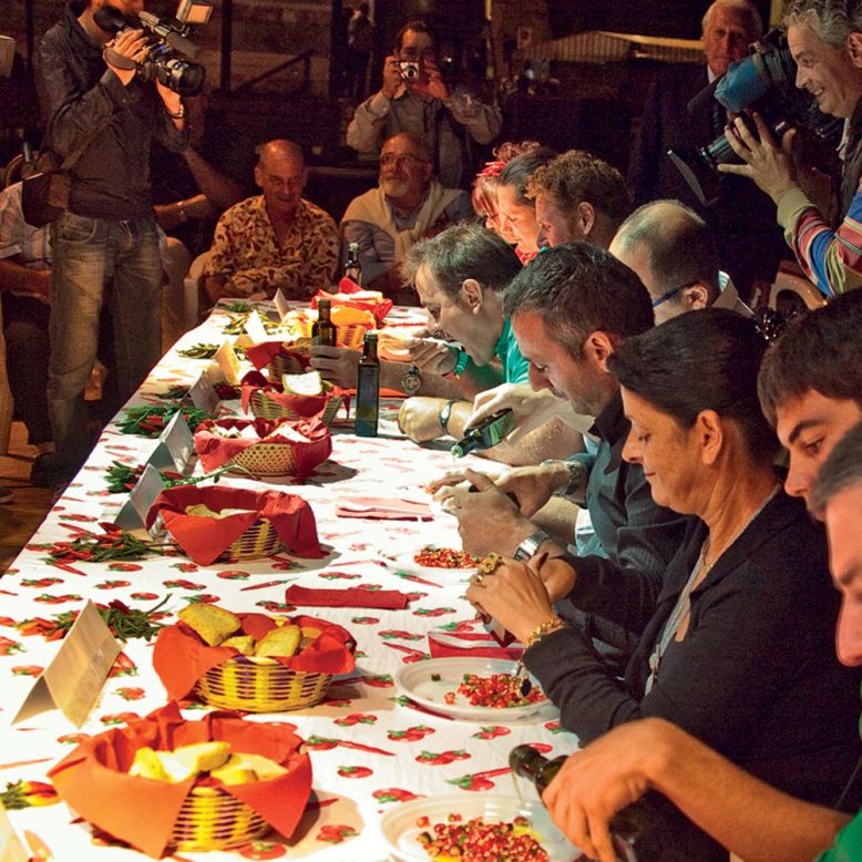 The highlight of Diamante's Chilli Pepper Festival is the Chilli Eaters' Marathon, in which contestants try to eat the most chopped peppers.
