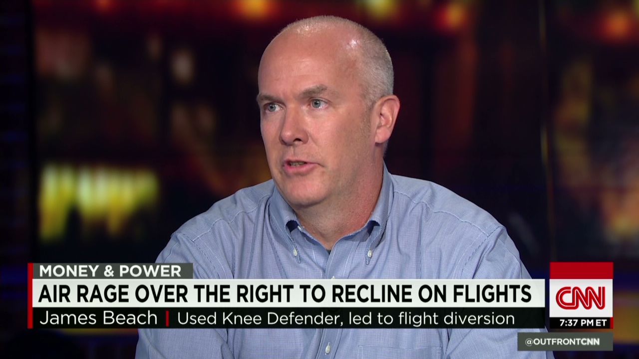 Controversial inflight device: Should the Knee Defender be banned?