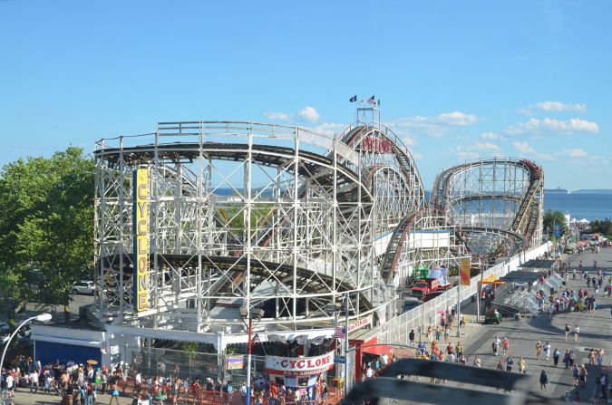 <a href="index.php?page=&url=http%3A%2F%2Fireport.cnn.com%2Fdocs%2FDOC-831726">Coney Island's Cyclone </a>roller coaster first debuted in <a href="index.php?page=&url=http%3A%2F%2Flunaparknyc.com%2Fattractions%2Fcyclone%2F" target="_blank" target="_blank">June 1927</a>. The roller coaster continues to operate within Luna Park, another amusement park bustling in Coney Island. The original <a href="index.php?page=&url=http%3A%2F%2Flunaparknyc.com%2Fabout%2Fhistory%2F" target="_blank" target="_blank">Luna Park</a> opened in 1903.