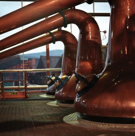 Macallan is known for its small spirit stills but their unique design gives the spirit maximum contact with the copper. Each of these stillls hold an initial 'charge' of 3,900 liters. 