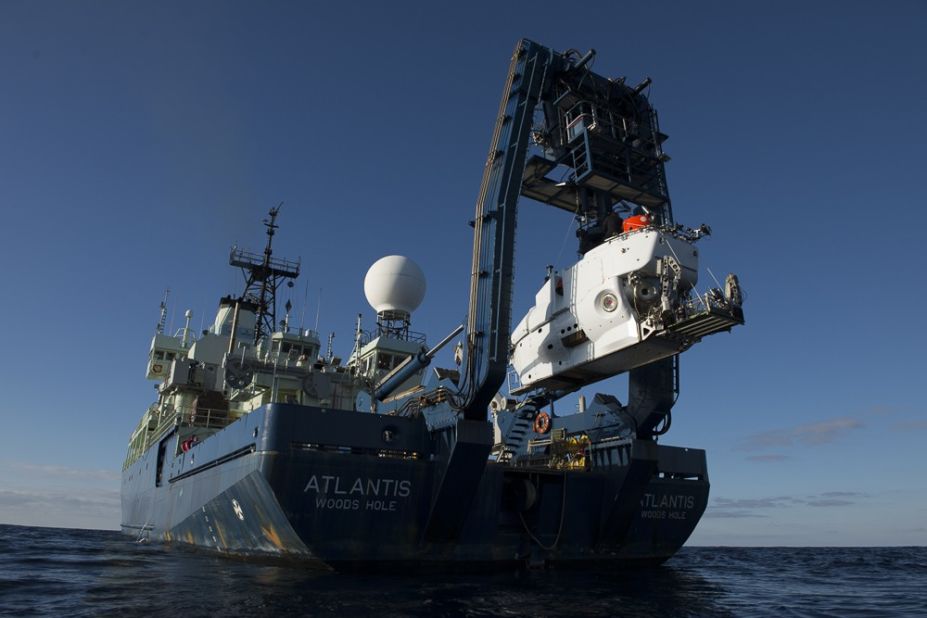 Throughout the years, Alvin has been faithfully assisted at sea by its support vessels. Since 1997, R/V Atlantis, pictured here lowering Alvin into the Gulf of Mexico, has been carrying the different crews to various locations around the world.