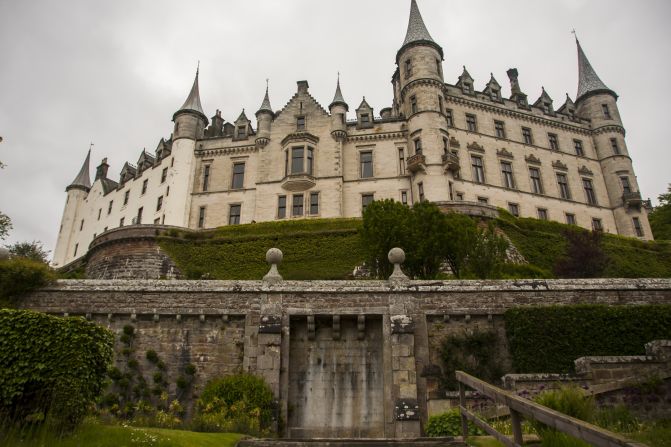 In Sutherland, <a href="http://ireport.cnn.com/docs/DOC-1159883">Dunrobin Castle</a> has been the stately home of nobility since the 13th century. It is one of the country's oldest continuously inhabited houses. 