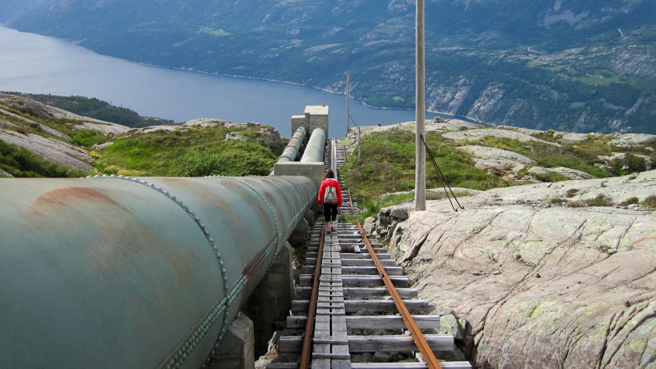 Norway's Florli Power Station has 4,444 steps that will take you up 2,427 feet. Second, It's also the longest staircase in the world made entirely out of wood.