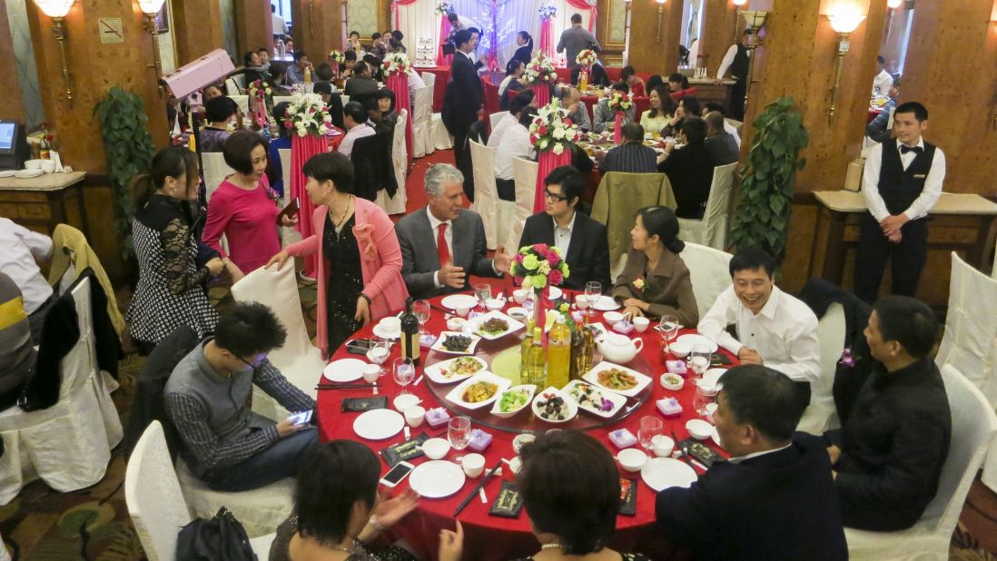 Bourdain crashes a wedding with hacker/entrepreneur Thomas Yao. China's marriage market is a big part of the consumer spending boom.