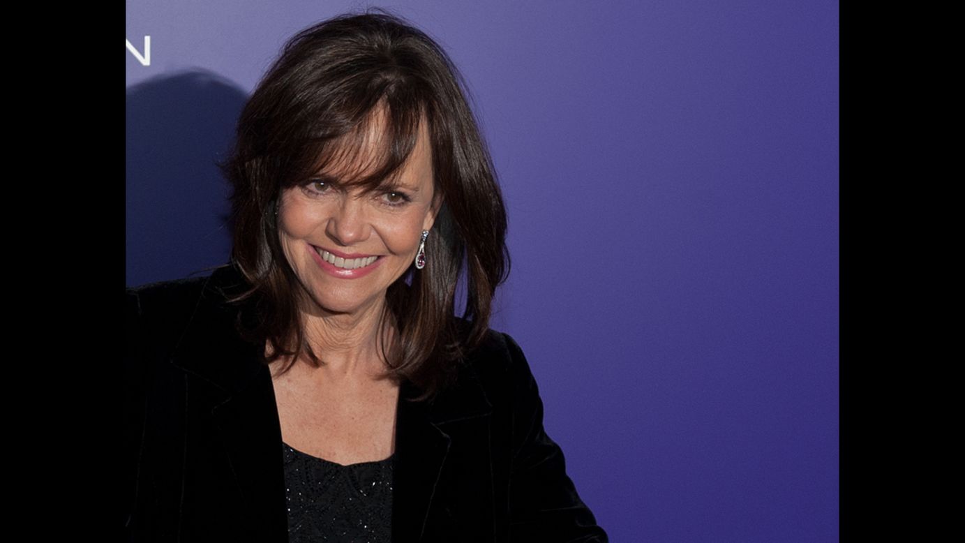 Sally Field earned accolades for her role as Maggie Wyczenski, mother of Dr. Abby Lockhart (Maura Tierney), who was bipolar. The actress appeared on the show periodically from 2000 to 2006 and <a href="http://cjonline.com/stories/112300/art_sallyfield.shtml" target="_blank" target="_blank">reportedly said the role wore her out. </a>