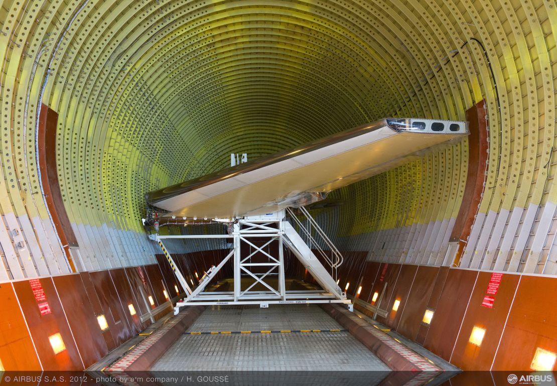  With a diameter of 7.1 meters, the Beluga has an incredibly large cargo hold. Though its maximum payload of 47 tons is surpassed by only a handful of cargo aircraft, the hold makes it good for oversized but not particularly heavy cargo.