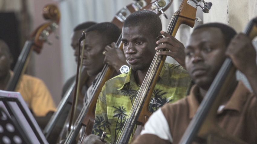 pkg amanpour Kinshasa Symphony Orchestra iaw_00005610.jpg