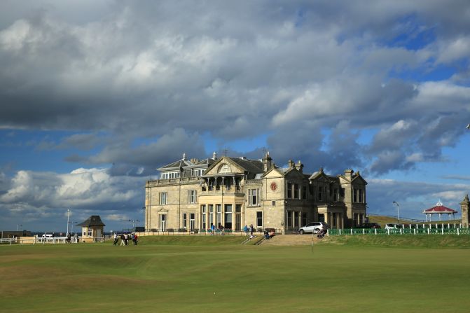 Una votación histórica en Escocia el jueves decidirá si se les permite a las mujeres ingresar como miembros a la famosa casa club del Royal and Ancient Golf Club. 