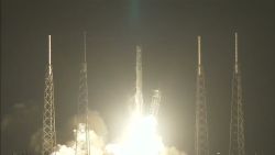 vo spacex lauch to international space station_00000910.jpg
