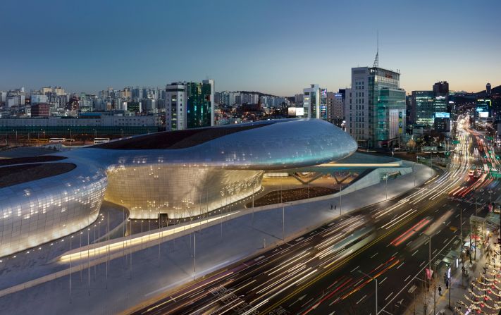 The spaceship-like <a  target="_blank" target="_blank">Dongdaemun Design Plaza</a> is a multi-use public venue. It features an exhibition hall, a design museum, a design market and a rooftop park.<br /><strong>Category: </strong>Culture<br /><strong>Architects: </strong>Zaha Hadid Architects (United Kingdom)