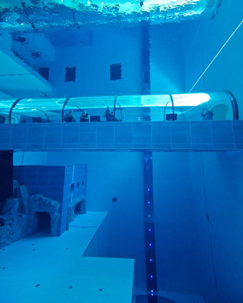 Plunge into world's deepest swimming pool