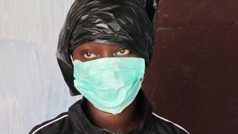 Fatu cared for four of her family members with Ebola, keeping three alive without infecting herself. Her trash bag method was taught to others in West Africa who couldn't get personal protective equipment. 