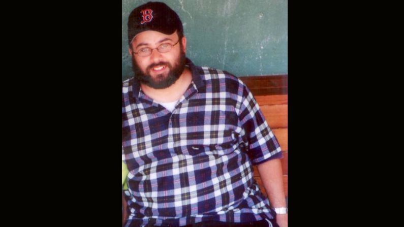 Rabbi Pesach Sommer lost 100 pounds after a doctor told him he had type 2 diabetes. 
