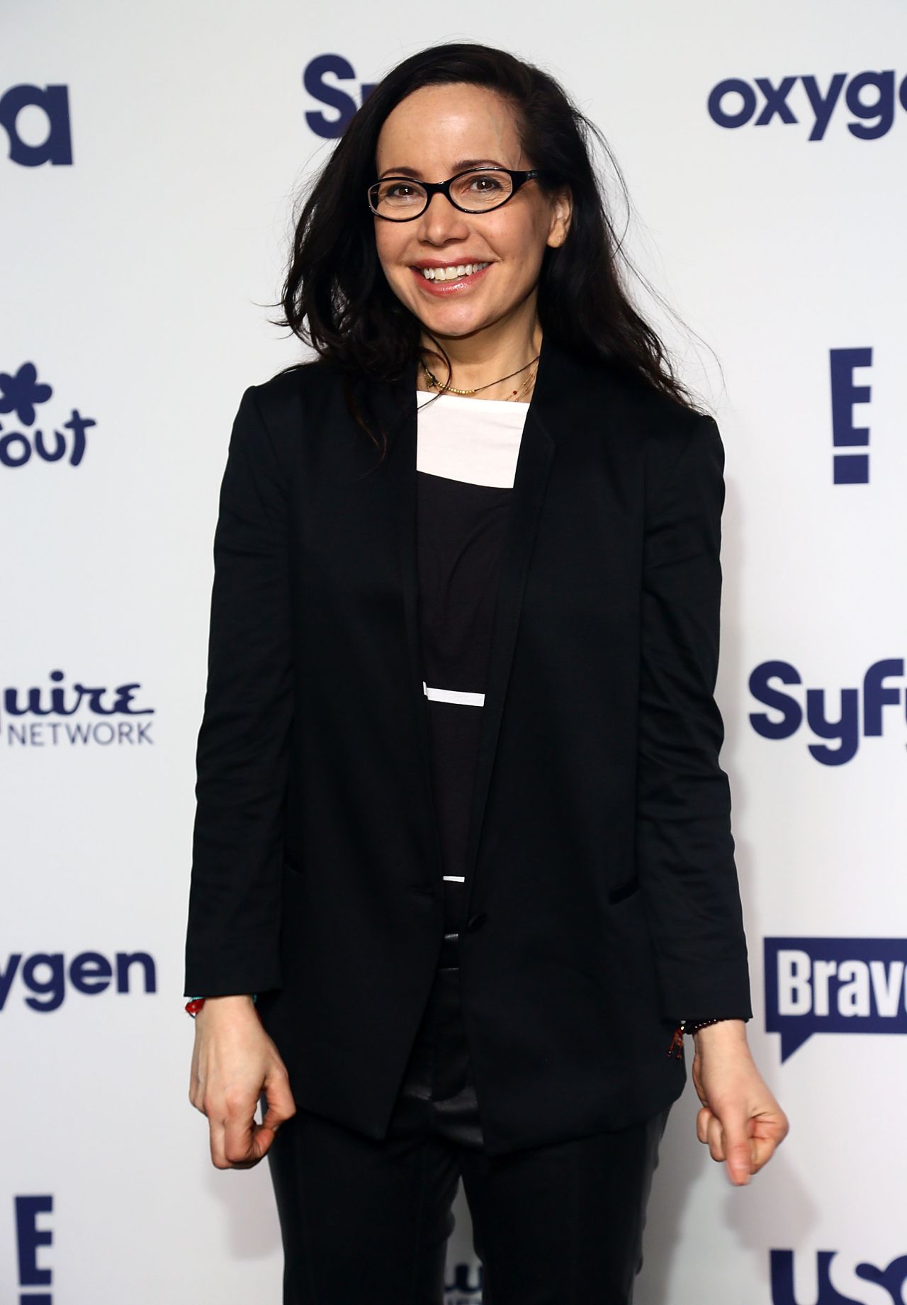 Actress and comedian Janeane Garofalo makes fun of her fibromyalgia as part of her comedy. Prescribed an antidepressant to treat the condition, she <a href="http://archive.boston.com/ae/theater_arts/comedy/articles/2009/05/11/garofalo_directs_stinging_wit_toward_herself/" target="_blank" target="_blank">quips</a> at many of her live shows, "I had no idea I was chronically dissatisfied."