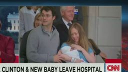 tsr vo chelsea clinton leaves hospital with daughter _00001929.jpg