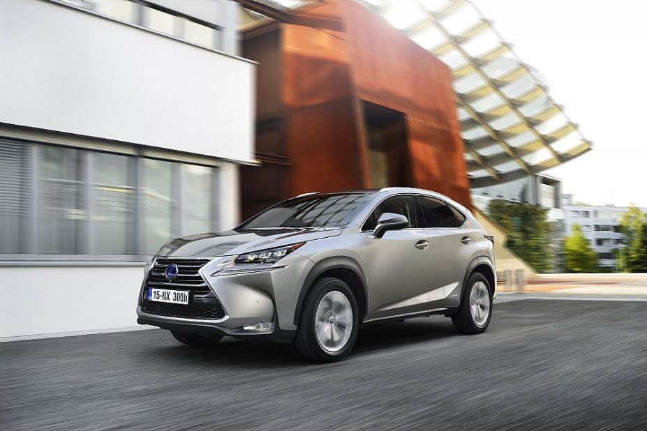 As a full hybrid, the new Lexus NX 300h can be driven for short distances in full electric vehicle mode -- that means no tailpipe emissions.