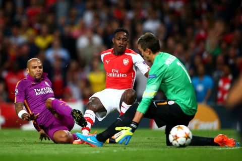 Danny Welbeck grabbed his first hat-trick for Arsenal as the English club beat Turkish side Galatasaray 4-1 at Emirates Stadium. Alexis Sanchez got the other goal while Arsenal goalkeeper Wojciech Szczesny was sent off.