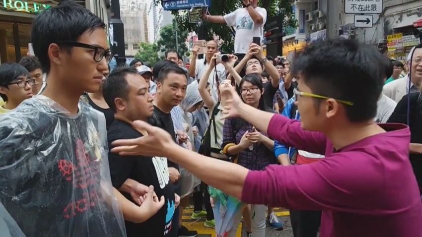 Lah pkg Hong Kong protesters boil over_00004916.jpg