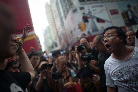 Anti-Occupy Hong Kongers feel a deep disdain for the way today's protests are affecting the lives of ordinary citizens. Some have gotten into heated confrontations with protesters.
