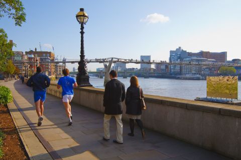 In London, the 289-kilometer Thames Path winds through the heart of the city with spectacular river views.