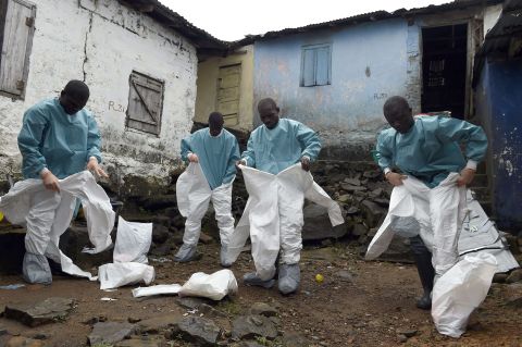As the Ebola virus spreads and grows into a global threat, there is a lot of talk about how to keep from catching the potentially deadly disease. From full-body suits to improvised face coverings, here's a look at ways health workers protect themselves in some of the hardest hit areas.