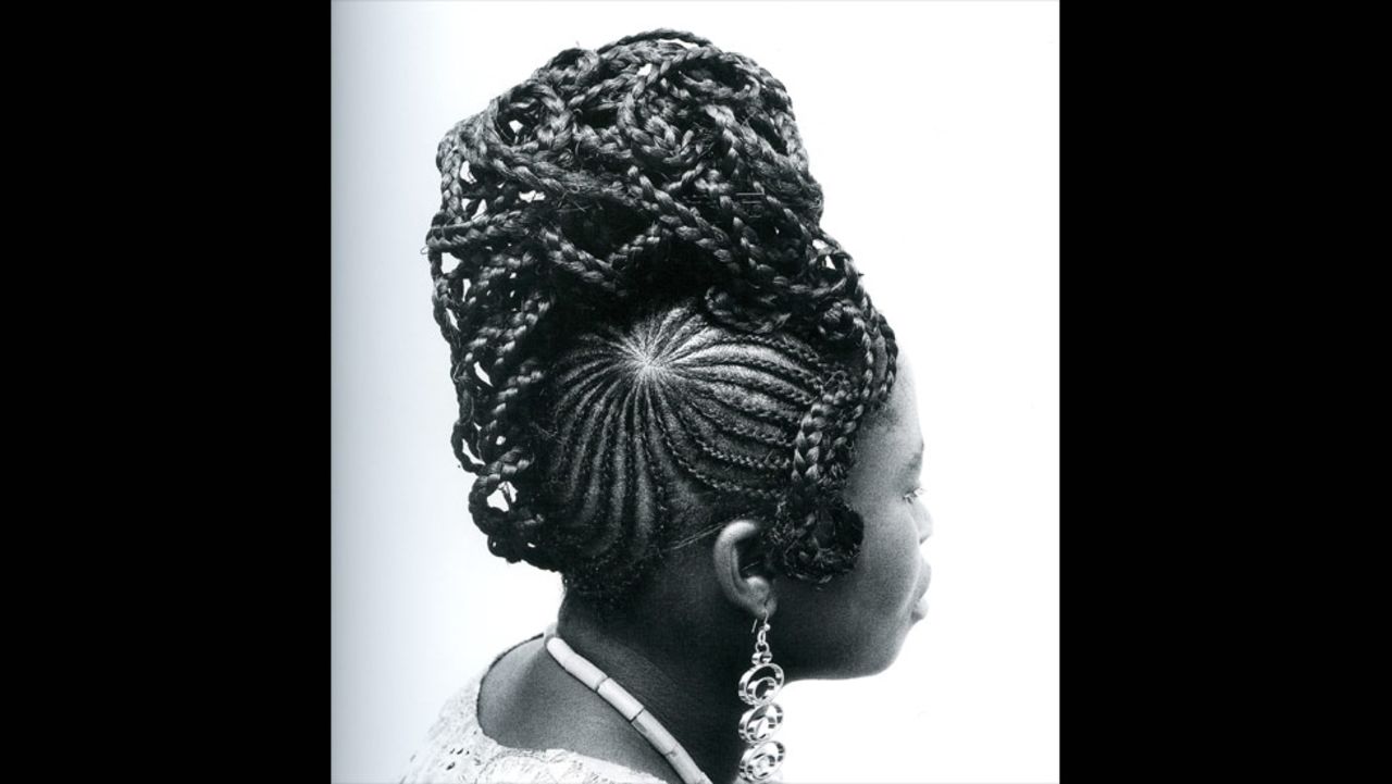 Ojeikere's more prolific collection is his "Hairstyles" series for which he garnered international success. Spanning over 60 years, he snapped hundreds of women, taking his muses from their work, home and daily routines to visually document the changing hairstyles. He soon saw parallels between the changing fashion styles and the newly-independent nation coming to terms with post-colonization. 