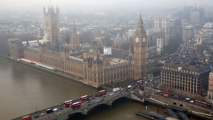 LONDON, ENGLAND - JANUARY 21:  The Houses of Parliament and the river Thames are shrouded in early morning fog on January 21, 2014 in London, England.    (Photo by Oli Scarff/Getty Images)