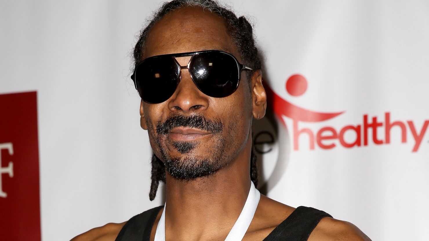 Texas trooper takes the rap for posing with Snoop Dogg | CNN