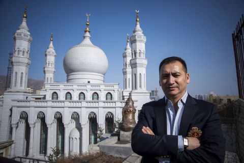 I'm Shaudun Mamat. I'm from Xinjiang. I'm a Uyghur and I'm 42. I lead a research department on Islamic architecture.  I've been the chief designer of major mosques at in Zhejiang and Hainan. This one behind us, the Nanguan mosque of Xinning city in Qinghai, is one of the projects I worked on as chief designer. I've been living in Beijing six years now.