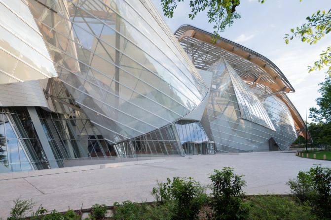 Gehry was inspired by glass garden architecture from the late 19th-century. The building has already been nicknamed "the glass bird" and "the iceberg." 