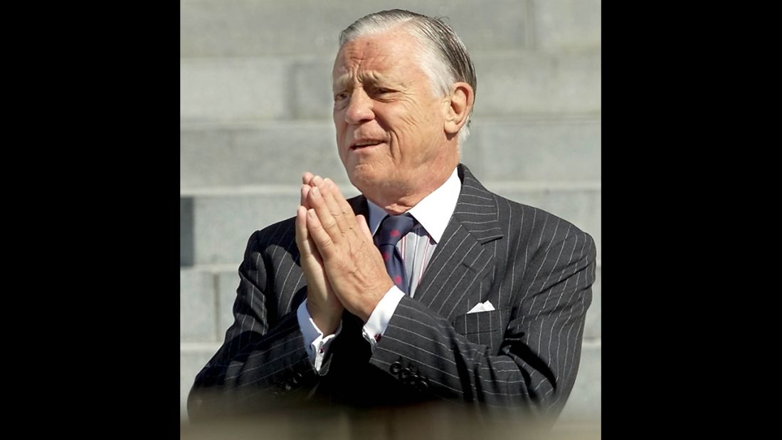 <a href="http://www.cnn.com/2014/10/21/us/ben-bradlee-dies/index.html?hpt=hp_t2" target="_blank">Ben Bradlee</a>, the zestful, charismatic Washington Post editor who guided the paper through the era of the Pentagon Papers and Watergate and was immortalized on screen in "All the President's Men," died on October 21. He was 93.