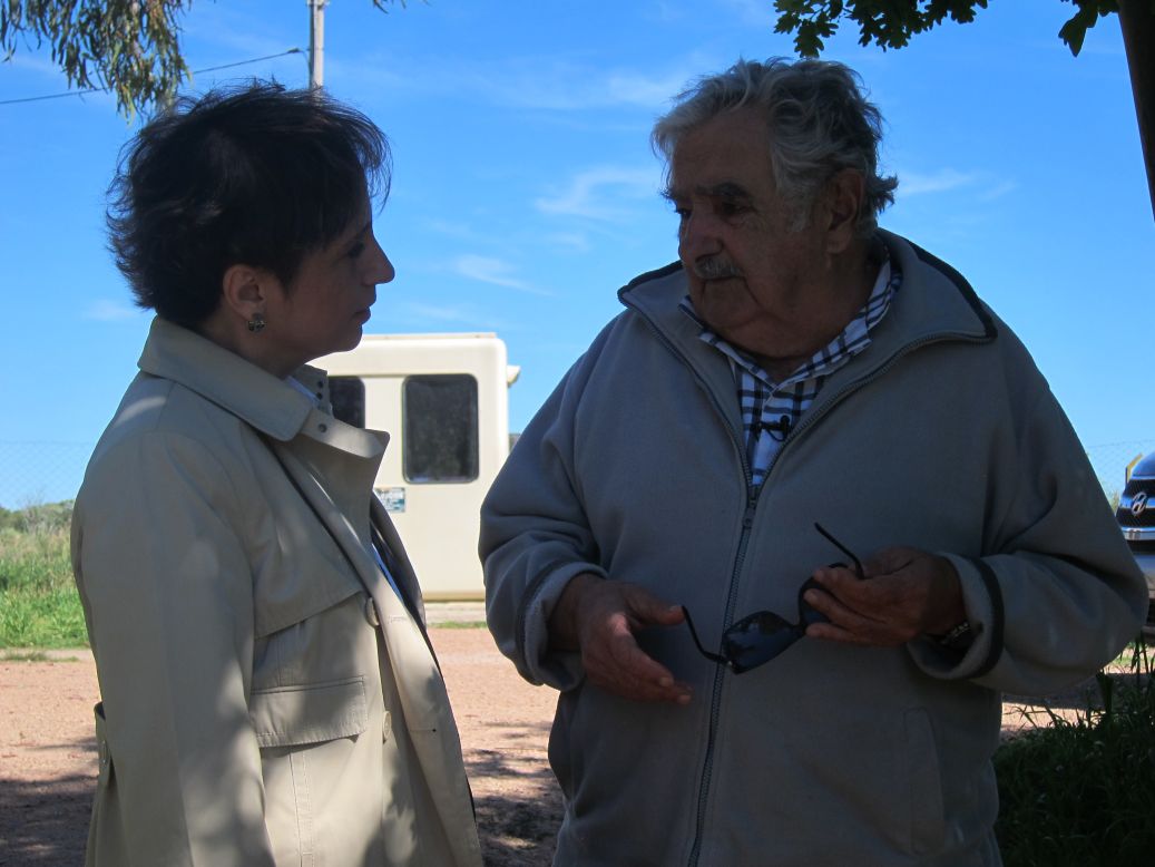 El presidente de Uruguay, José Mujica, habló con Carmen Aristegui a pocos días de las elecciones donde se elegirá a su sucesor.