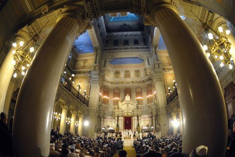 Built between 1901-1904, Rome's Great Synagogue draws tourists from all over the world.