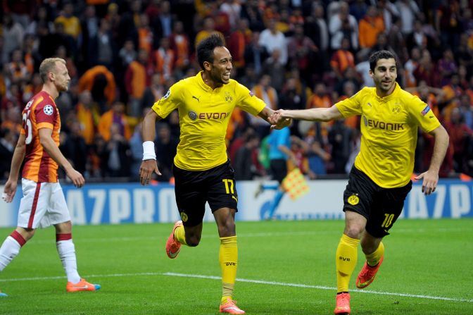Borussia Dortmund put its domestic worries aside to claim a third consecutive Champions League victory following a 3-0 win over Galatasaray.