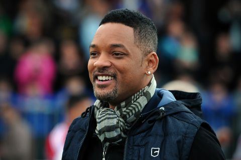 Will Smith is making his way back to TV ... in a way. The actor, who's long since swapped the small screen for major movie blockbusters, is now set to executive produce a series based on his 2005 movie "Hitch." 