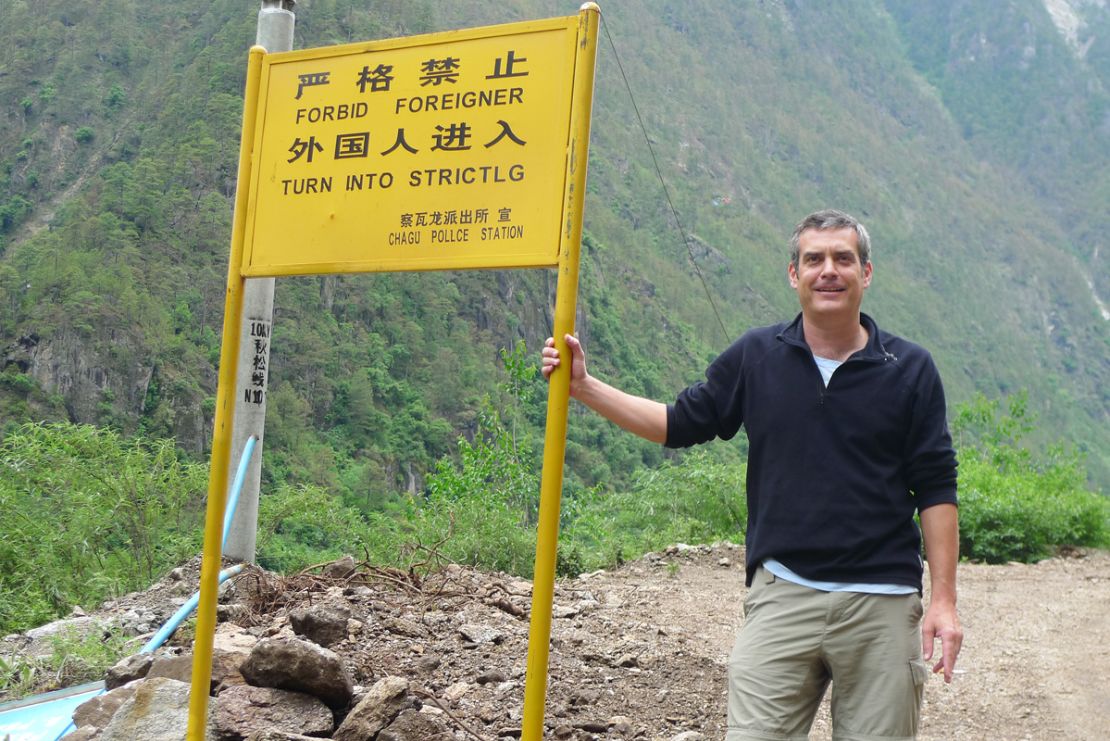 David Eimer at Yunnan and Tibet border.